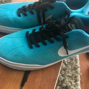Nike sneakers size 11